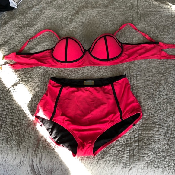 Swimsuits For All Other - Red high-waisted bikini Swimsuits For All Other - Red high-waisted bikini